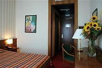 Idea Hotel Pisa Migliarino Esterno foto